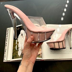 NWOT Ellie 6” Glitter Platforms